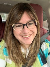 Picture of Nechama Stamm smiling.